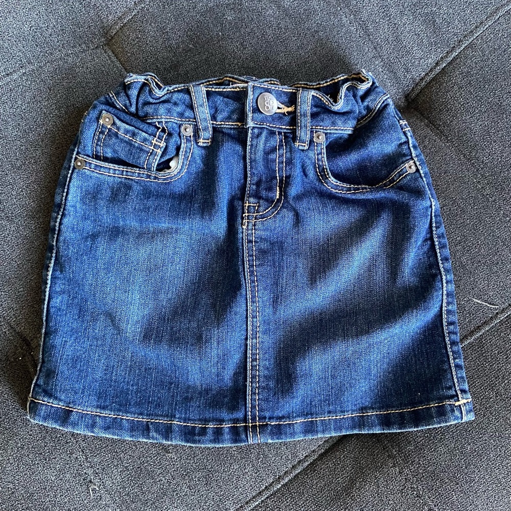 Childrens place denim skirt EUC